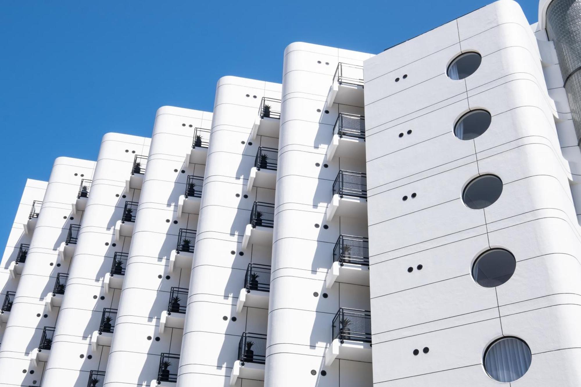 Flamingo 501 - One Bedroom Sea Point Cape Town