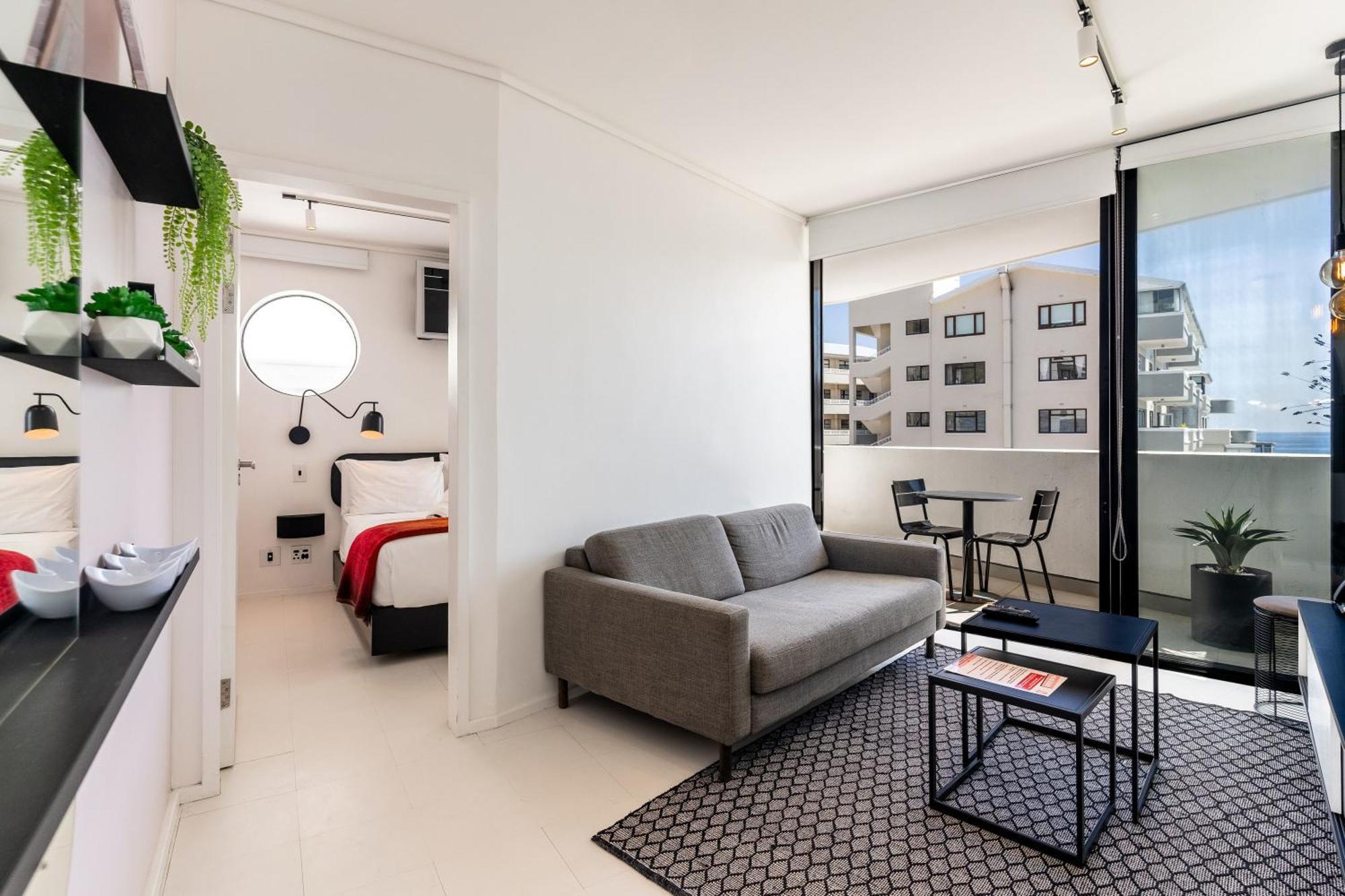 Apartment Flamingo 501 - One Bedroom Sea Point